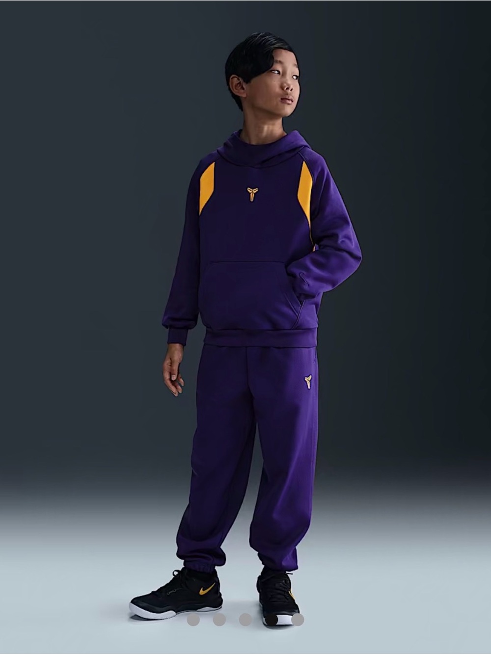 KOBE big kids therma-fit hoodie and joggers both size youth XL